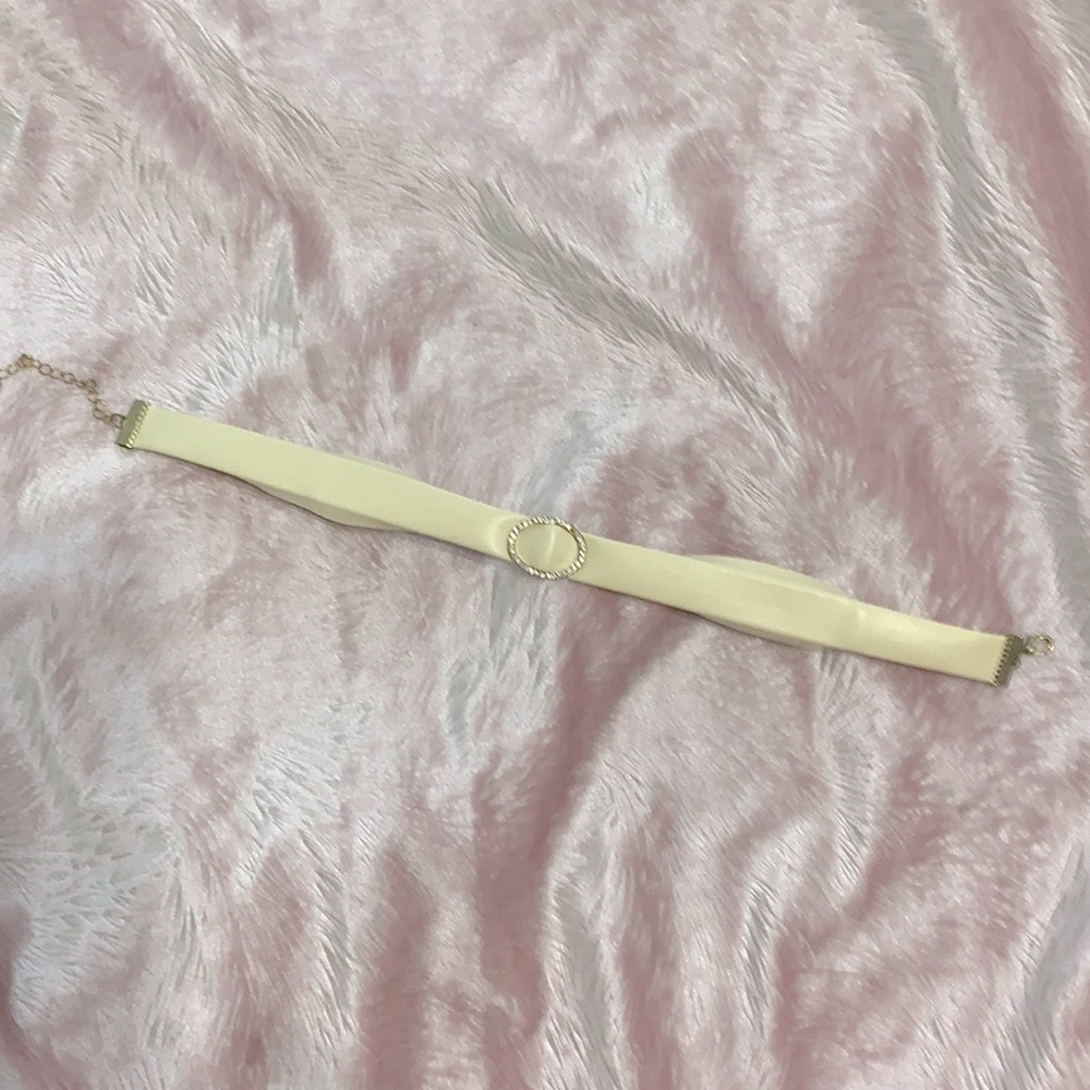 Leather choker